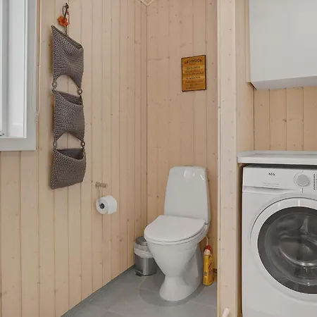 3 Bedroom Cozy In Haarby Feriehus *